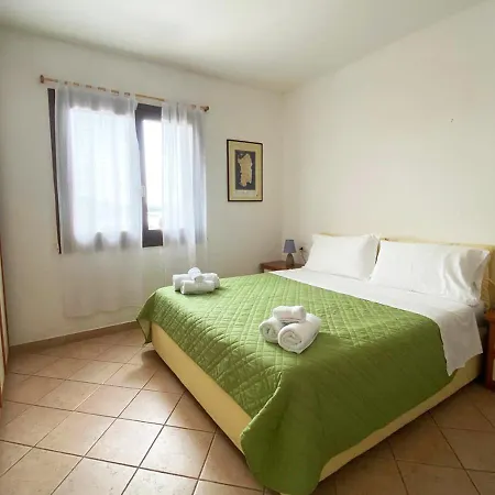 Laureliving Marea Vista Apartment